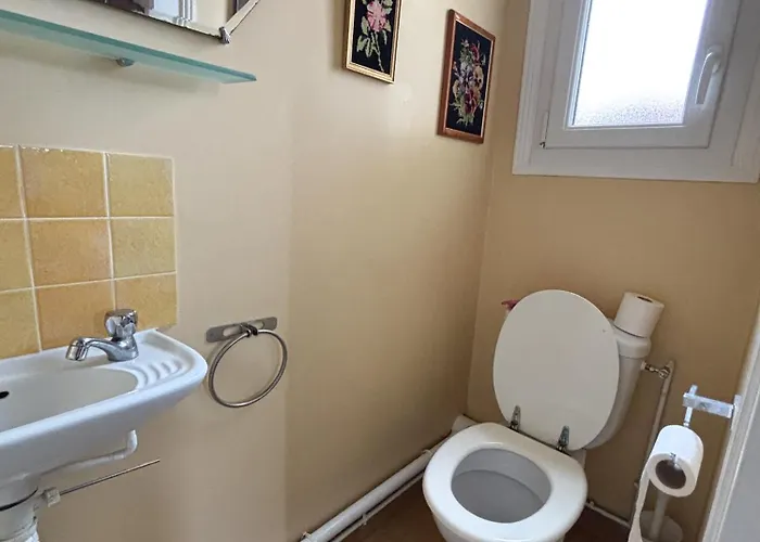 Maison Avec Jardin Dans Le Centre De * Кабур